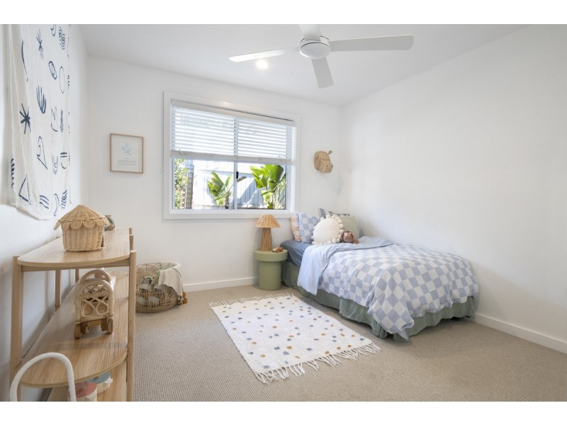 82 Currumburra Road, Ashmore QLD 4214