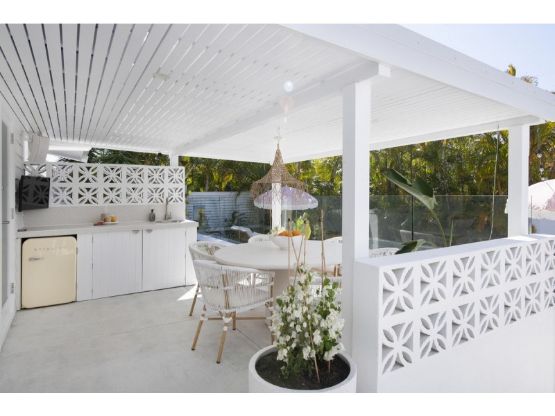 82 Currumburra Road, Ashmore QLD 4214