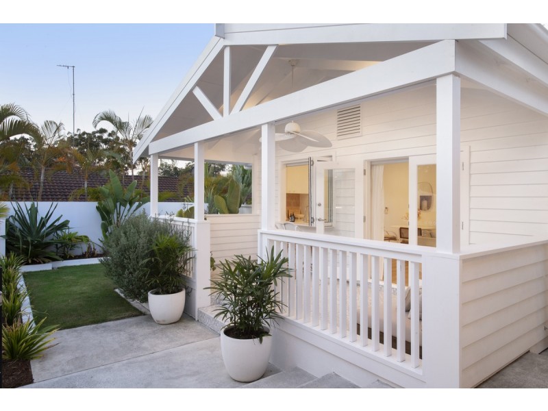 82 Currumburra Road, Ashmore QLD 4214