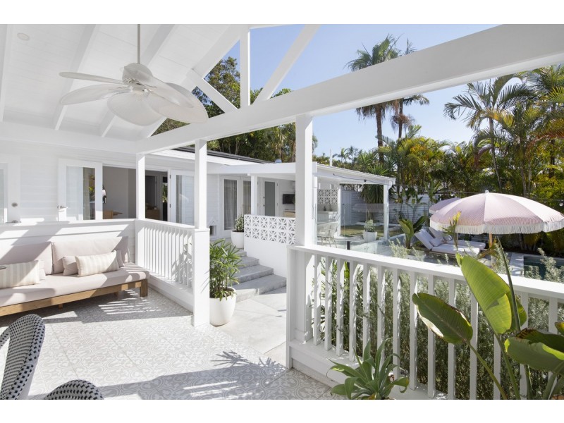 82 Currumburra Road, Ashmore QLD 4214