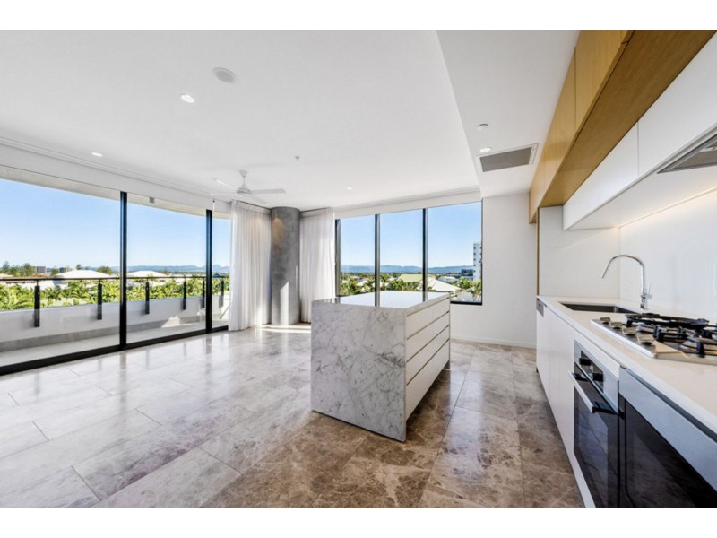 501/4-6 Alexandra Avenue, Broadbeach QLD 4218