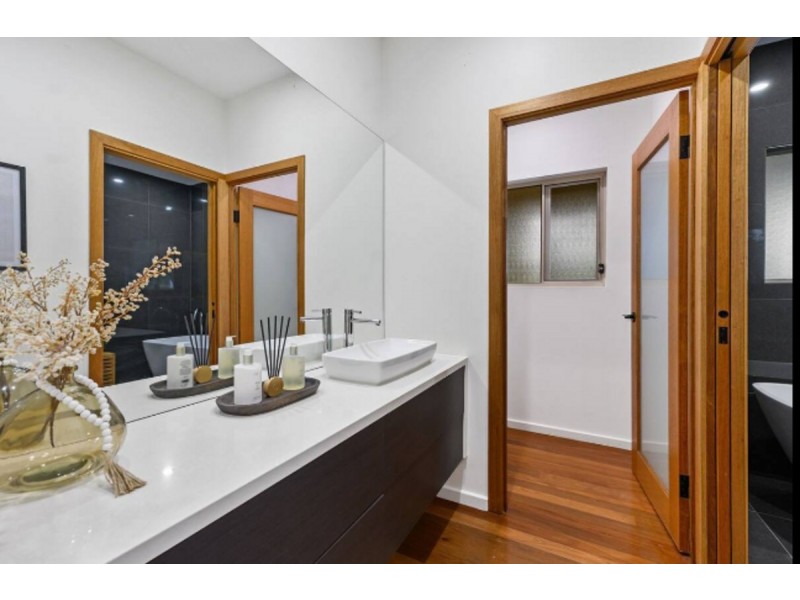 25 Quambone Street, Worongary QLD 4213