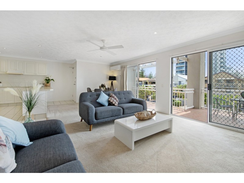 10/12-14 Britannia Avenue, Broadbeach QLD 4218