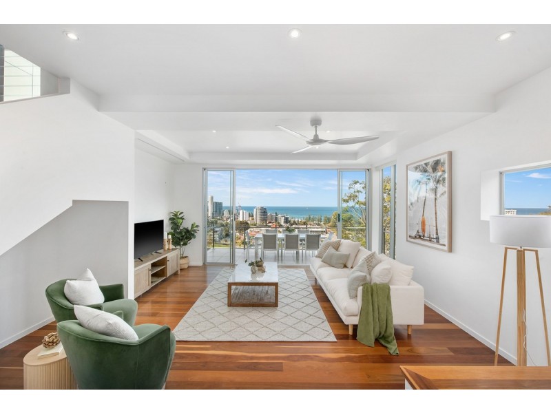 1/20 Mount Street, Burleigh Heads QLD 4220