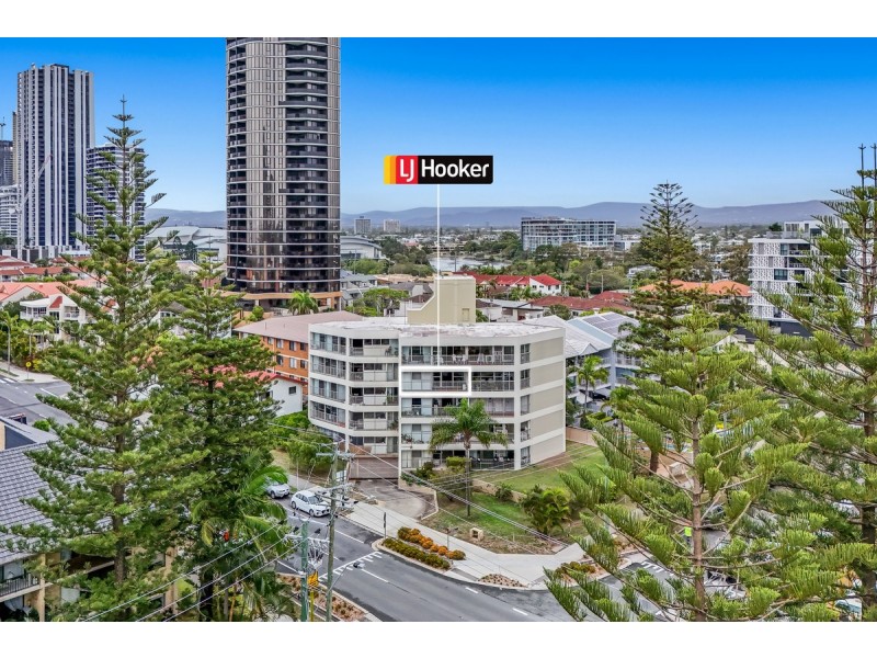 11/30 Chelsea Avenue, Broadbeach QLD 4218