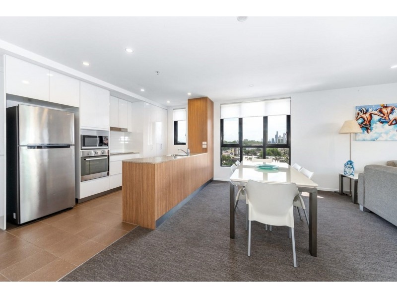 18/2729-2733 Gold Coast Highway, Broadbeach QLD 4218