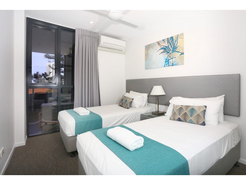 18/2729-2733 Gold Coast Highway, Broadbeach QLD 4218