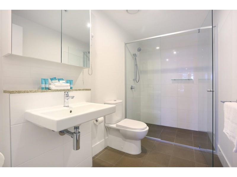 18/2729-2733 Gold Coast Highway, Broadbeach QLD 4218