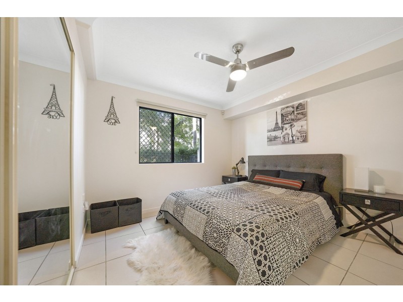 1/3 Tate Street, Southport QLD 4215