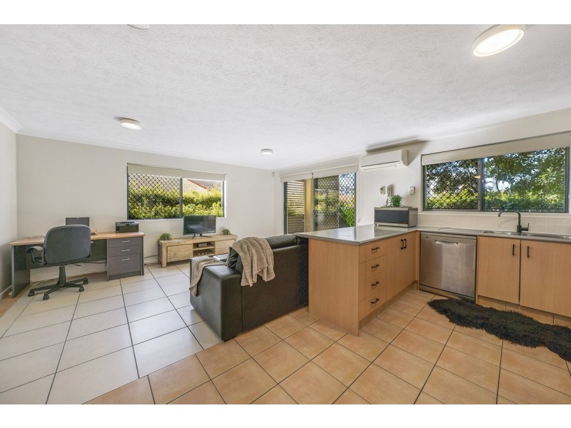 1/3 Tate Street, Southport QLD 4215