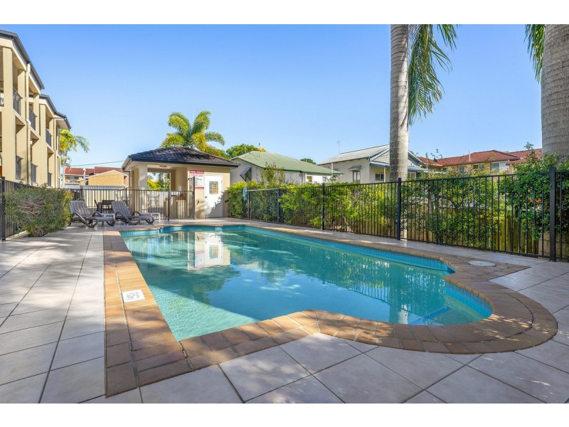 1/3 Tate Street, Southport QLD 4215