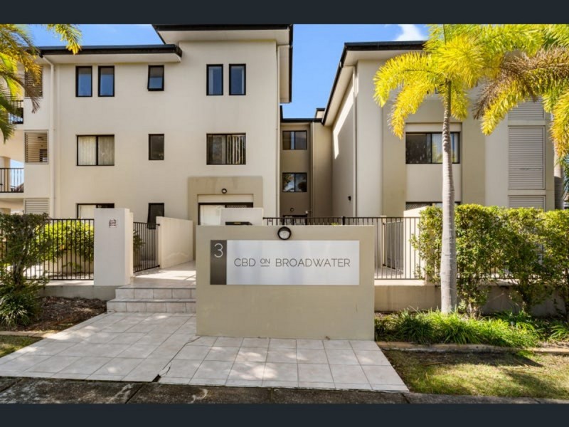 1/3 Tate Street, Southport QLD 4215