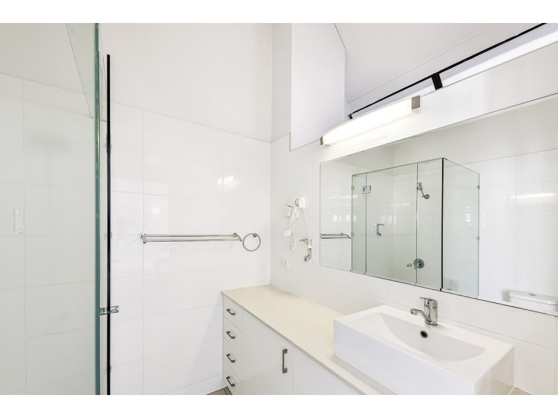 705/40 Surf Parade, Broadbeach QLD 4218