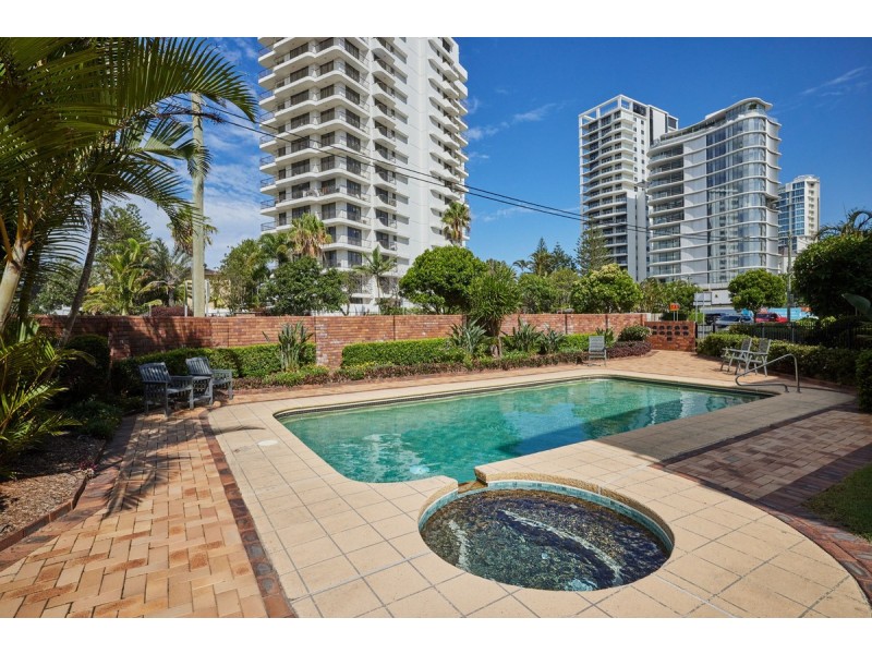 13/111 Old Burleigh Road, Broadbeach QLD 4218