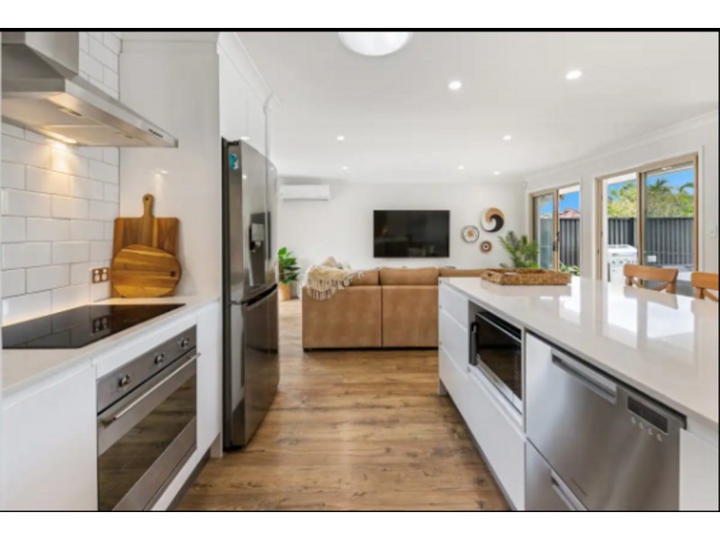 3 Goldvilla Drive, Elanora QLD 4221