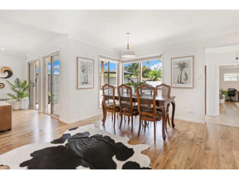 3 Goldvilla Drive, Elanora QLD 4221