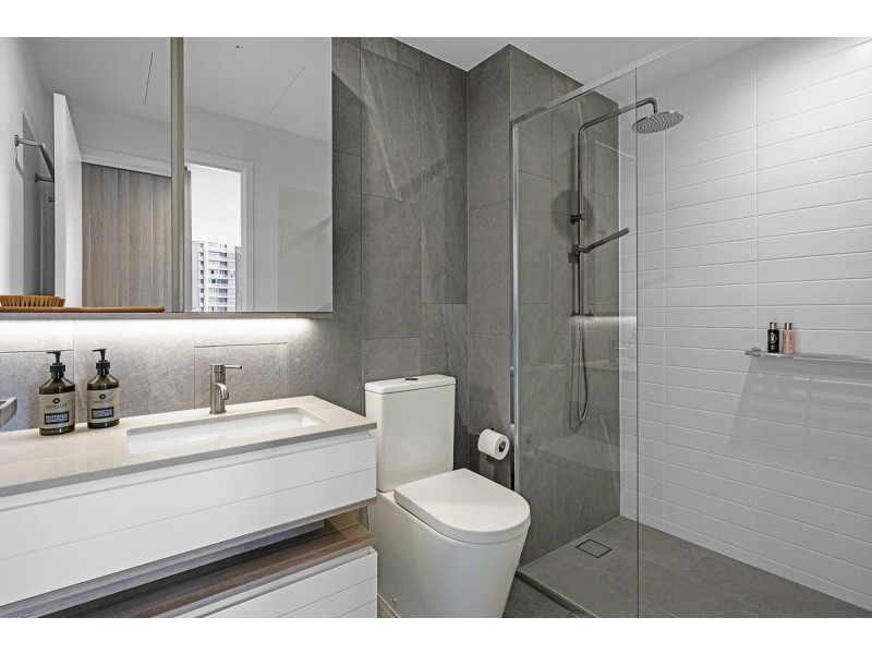 1206/12-18 Philip Avenue, Broadbeach QLD 4218