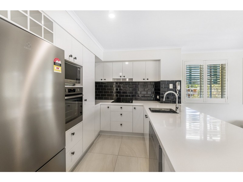 12/10-16 Alexandra Avenue, Mermaid Beach QLD 4218