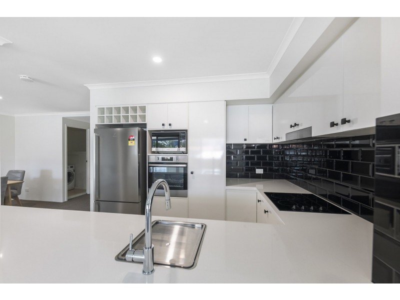 12/10-16 Alexandra Avenue, Mermaid Beach QLD 4218