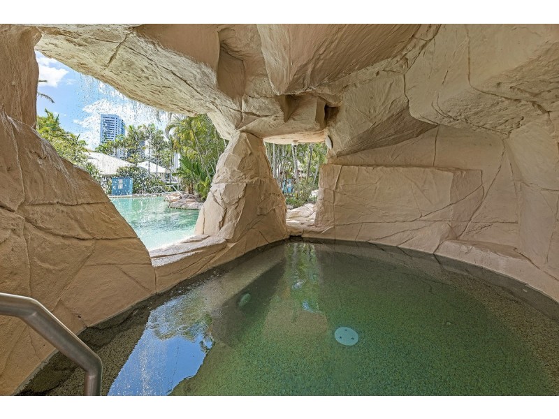 12/10-16 Alexandra Avenue, Mermaid Beach QLD 4218