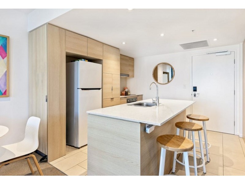 1406/2663 Gold Coast Highway, Broadbeach QLD 4218