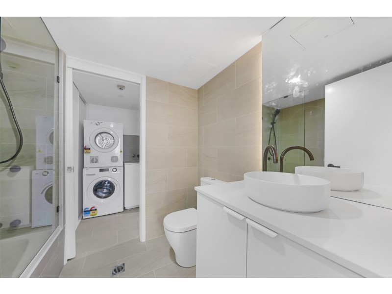 802/12 Enderley Avenue, Surfers Paradise QLD 4217