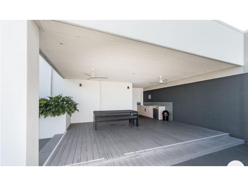 606/11 Norman Street, Southport QLD 4215