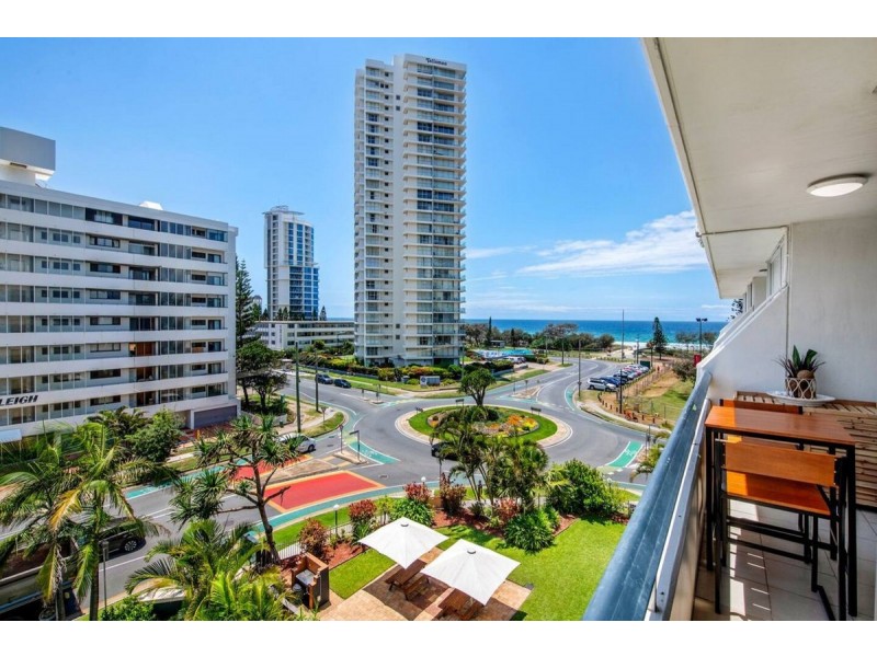 503/2 Queensland Avenue, Broadbeach QLD 4218