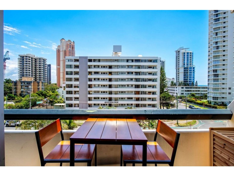 503/2 Queensland Avenue, Broadbeach QLD 4218