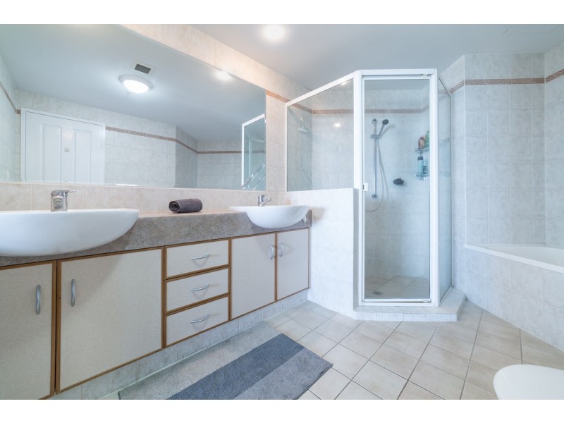 1404/3400 Surfers Paradise Boulevard, Surfers Paradise QLD 4217