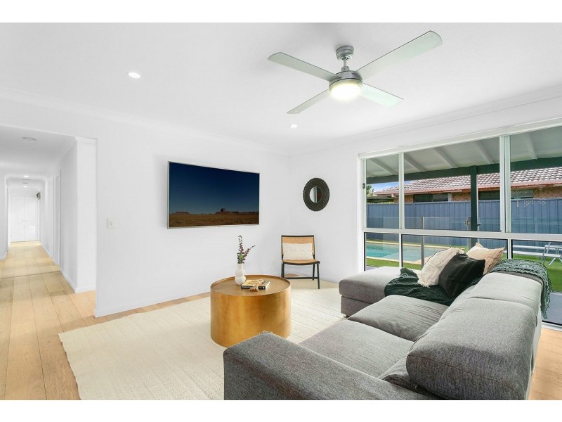20 Japonica Drive, Palm Beach QLD 4221