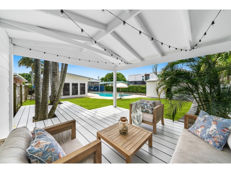 16 Skiff Street, Southport QLD 4215