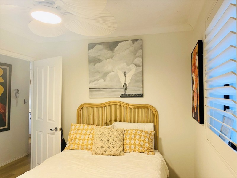 12/6 Fifth Avenue, Burleigh Heads QLD 4220