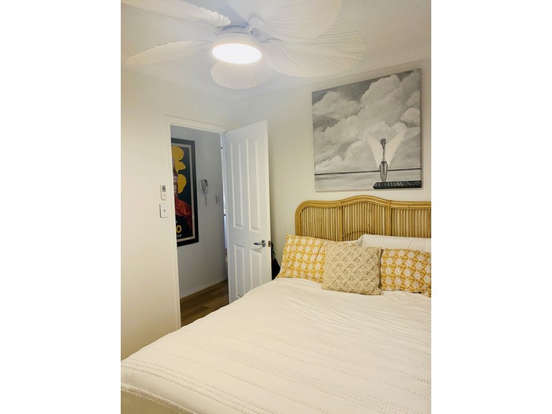 12/6 Fifth Avenue, Burleigh Heads QLD 4220