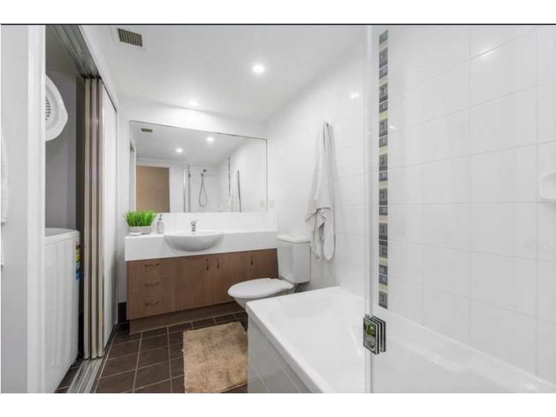 12/6 Fifth Avenue, Burleigh Heads QLD 4220