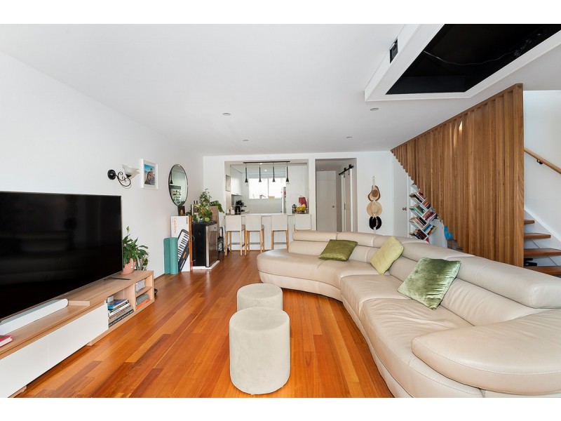 11/40-42 Britannia Avenue, Broadbeach QLD 4218