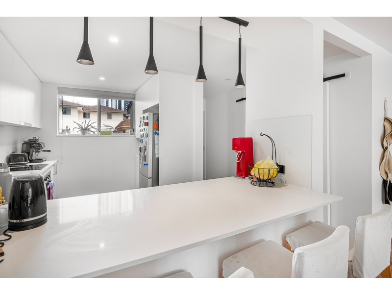 11/40-42 Britannia Avenue, Broadbeach QLD 4218