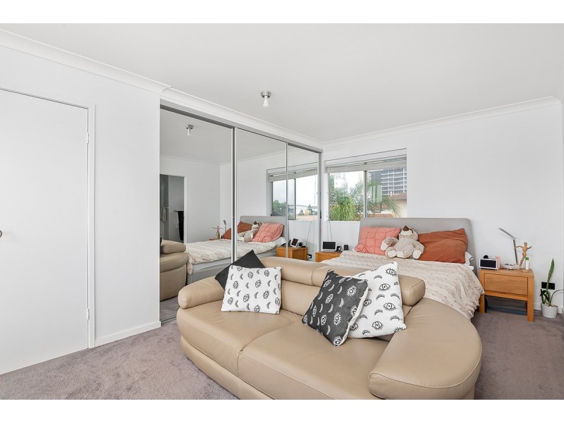 11/40-42 Britannia Avenue, Broadbeach QLD 4218