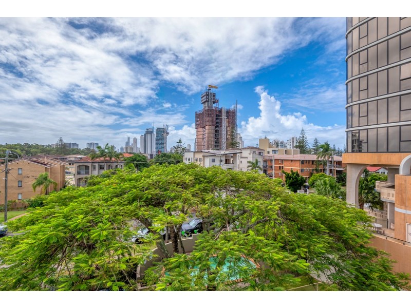 11/40-42 Britannia Avenue, Broadbeach QLD 4218