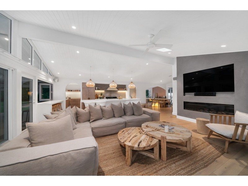 587 Guanaba Creek Road, Guanaba QLD 4210