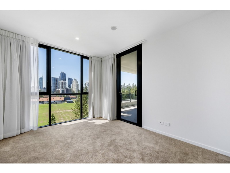 20/16-18 Chelsea Avenue, Broadbeach QLD 4218