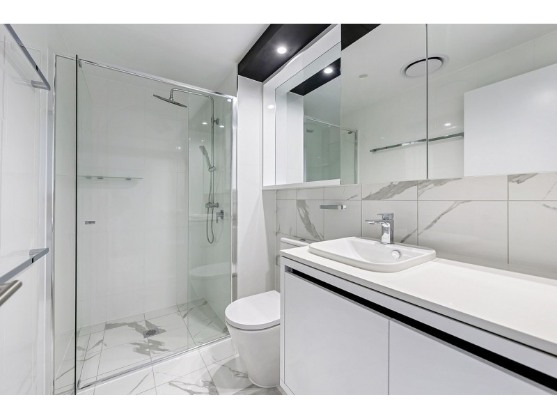 20/16-18 Chelsea Avenue, Broadbeach QLD 4218