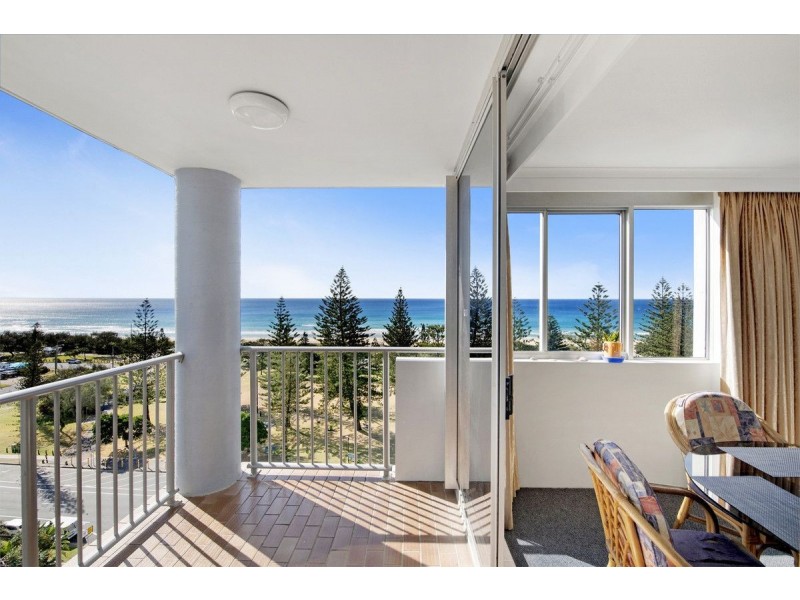 36/155 Old Burleigh Road, Broadbeach QLD 4218