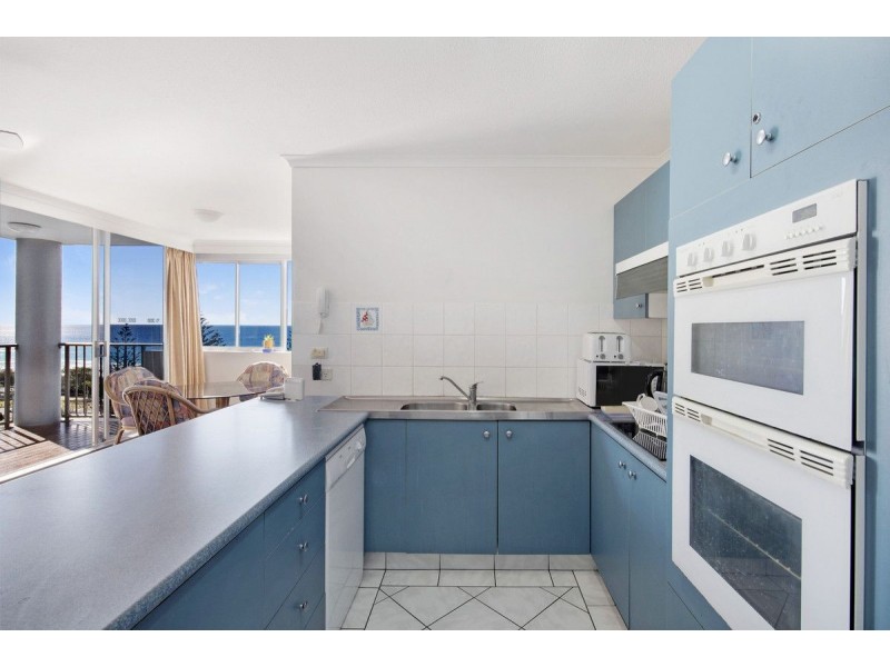 36/155 Old Burleigh Road, Broadbeach QLD 4218
