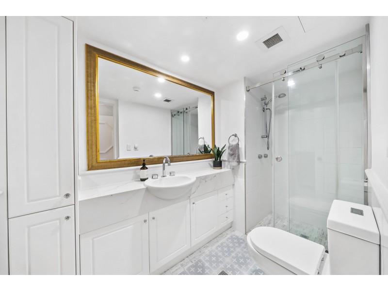 2604/24 Queensland Avenue, Broadbeach QLD 4218