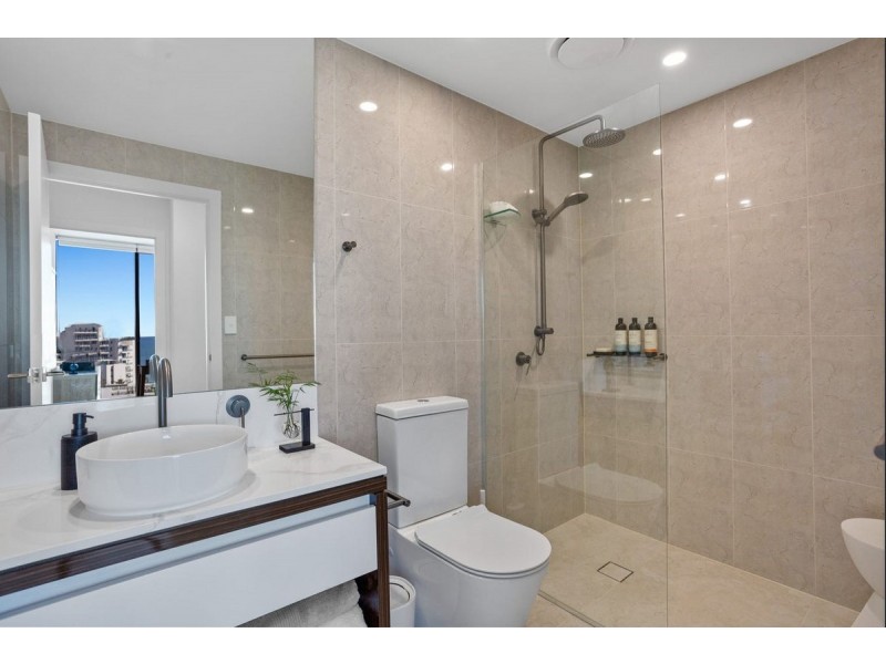 1105/28 Second Avenue, Broadbeach QLD 4218