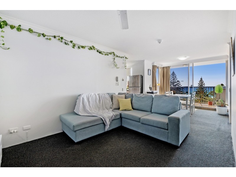 33/155 Old Burleigh Road, Broadbeach QLD 4218