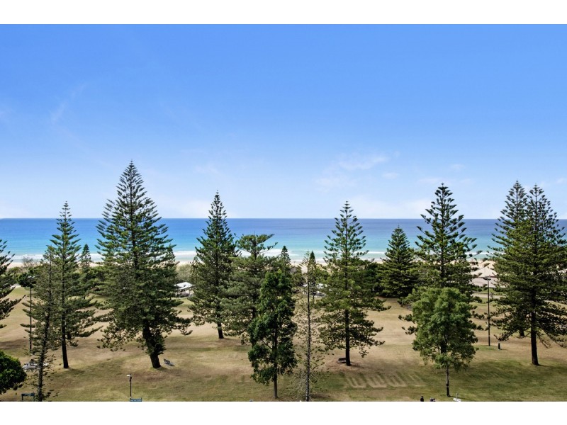 33/155 Old Burleigh Road, Broadbeach QLD 4218
