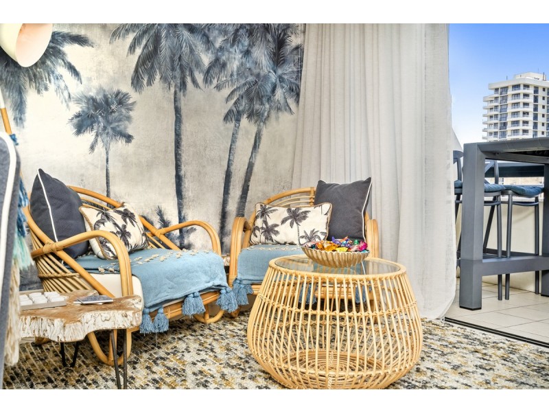 602/2 Queensland Avenue, Broadbeach QLD 4218