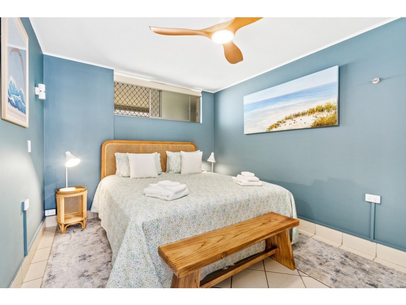 602/2 Queensland Avenue, Broadbeach QLD 4218